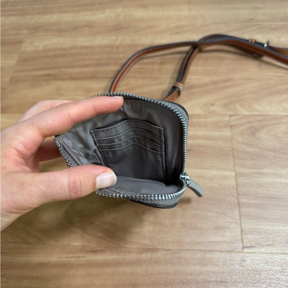 Tory Burch Mini Crossbody Phone and Card Holder - Picture 3 of 3